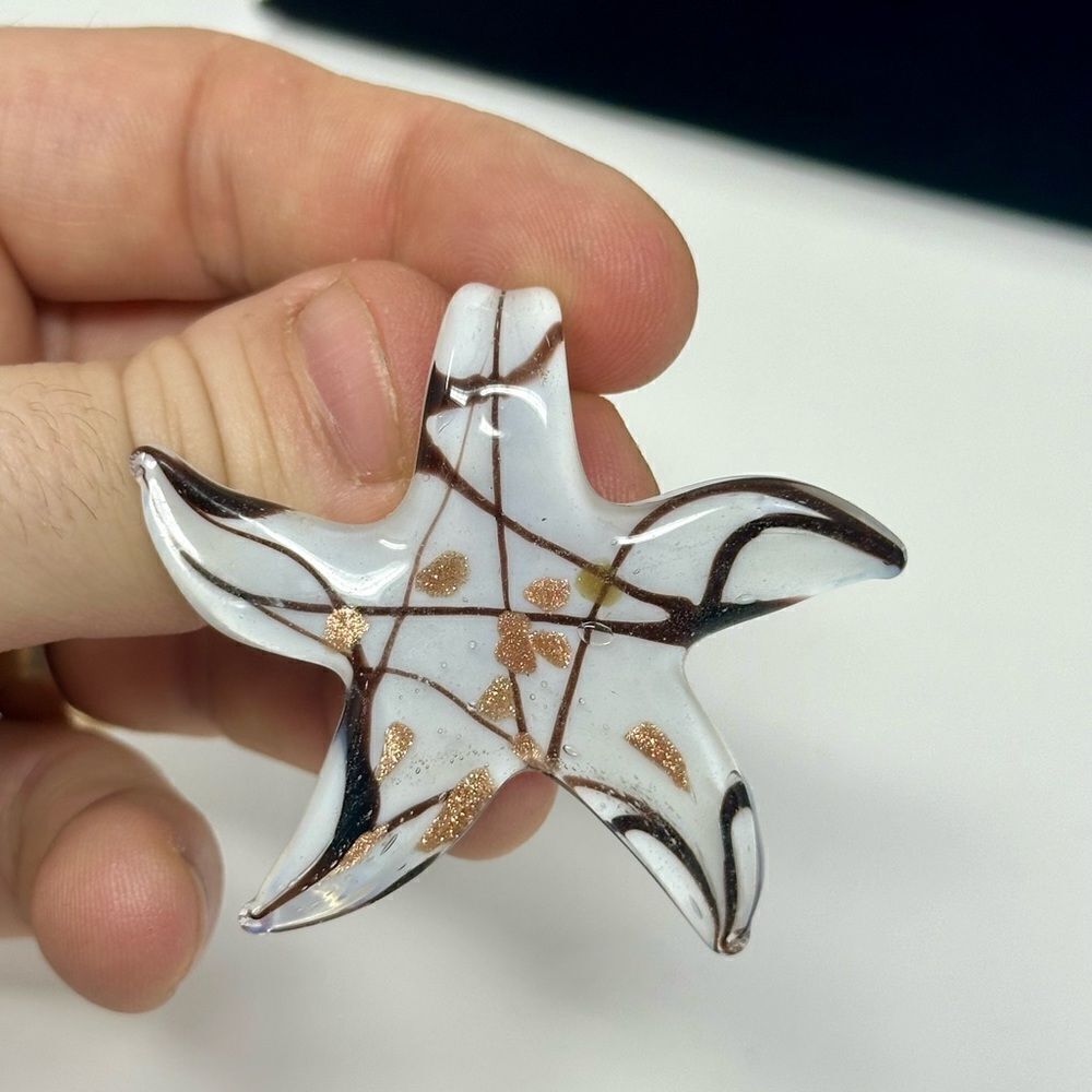 Murano glass star fish pendant